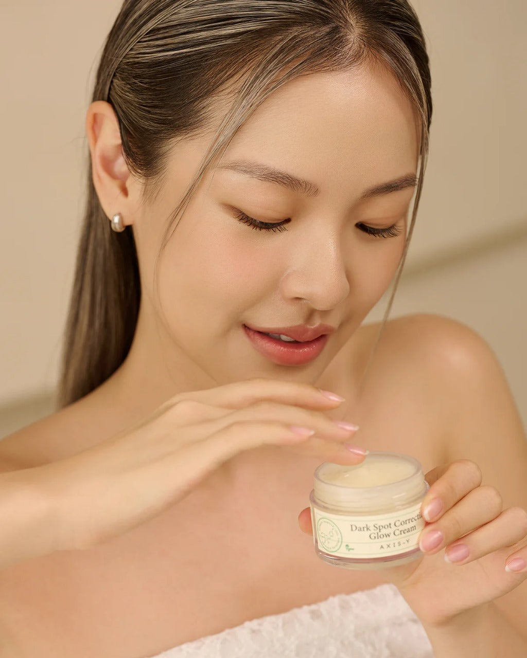 Dark Spot Correcting Glow Cream by AXIS-Y